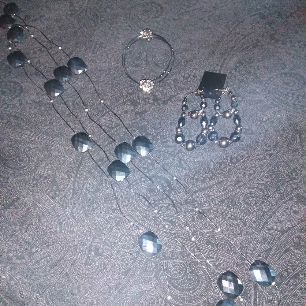 Handmade Black Bead Necklace Set